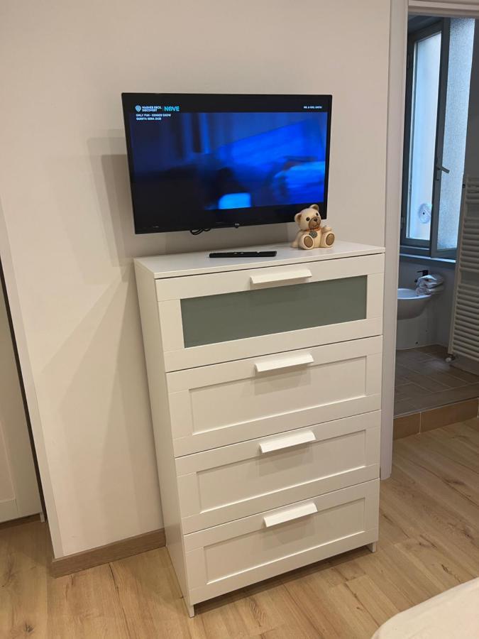 Alla Scalinata Del Teatro Rossetti Confort Suites Parcheggio Триест Екстериор снимка
